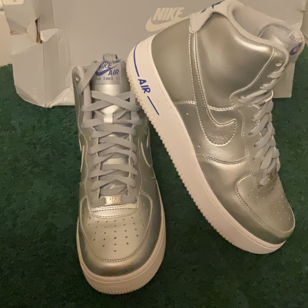 2009 Nike Air Force 1 High Metallic Silver Sneakers Women’s Size 9.5